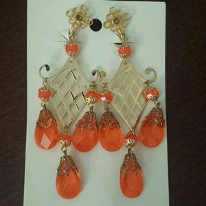 Fashion jewelry clip on earrings💜